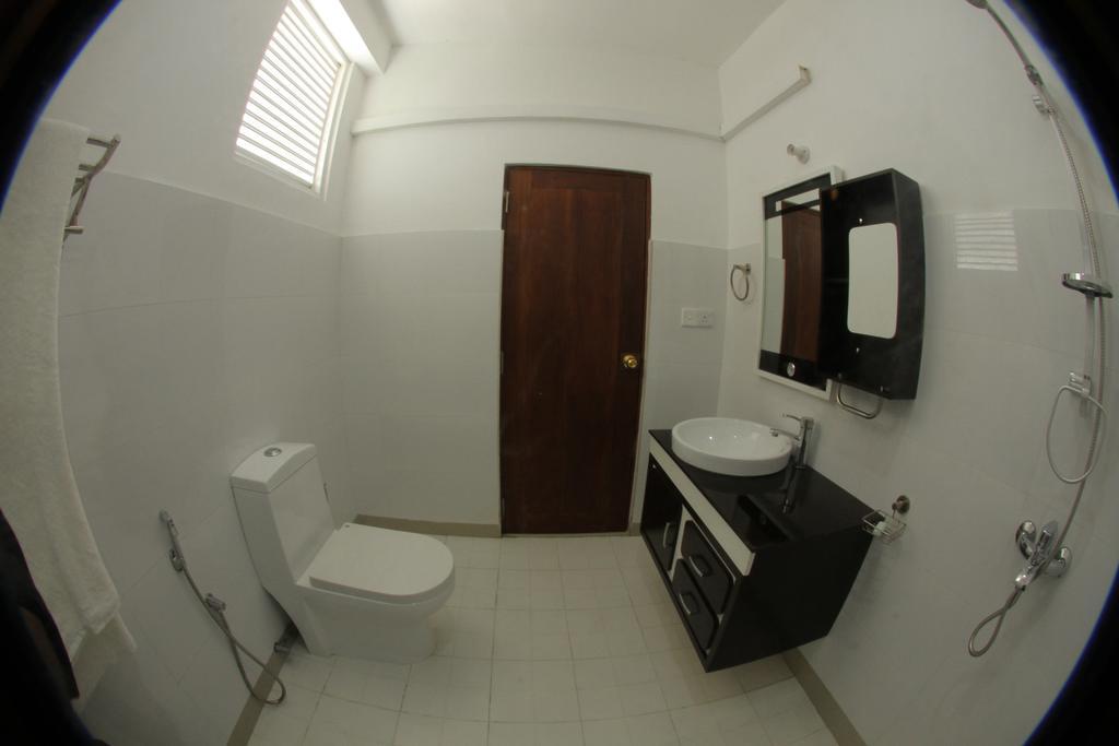 Hotel Kamrel Kurunegala Room photo