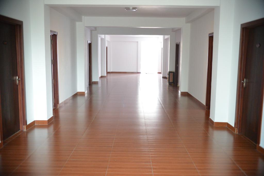 Hotel Kamrel Kurunegala Exterior photo